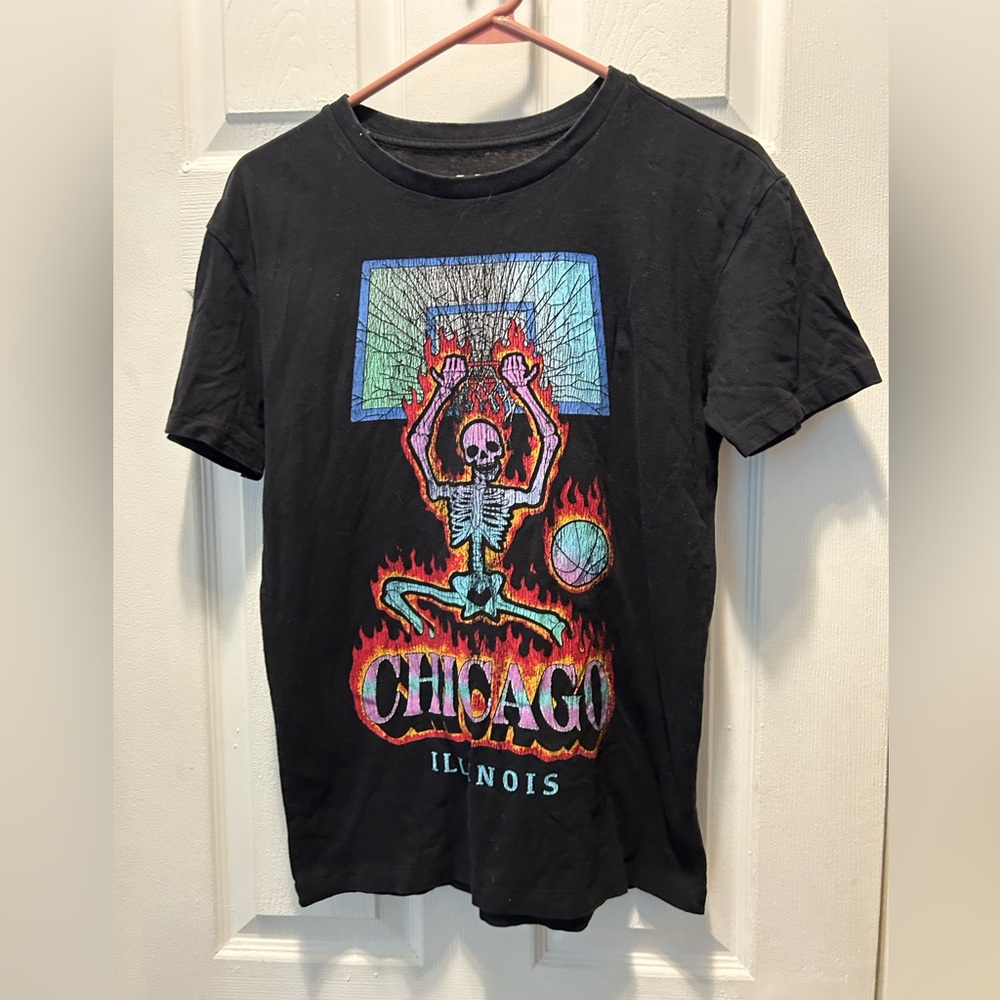 Free State Chicago Illinois basketball skeleton xs T-shirt